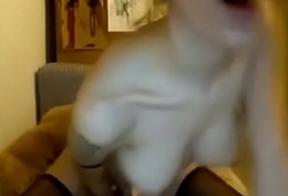Horny Emo Teen Respecting Veritable Tits Masturbating on Webcam - tinyamateurcams.com